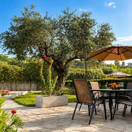 Holiday home Properstay 112 - Maison Calme *